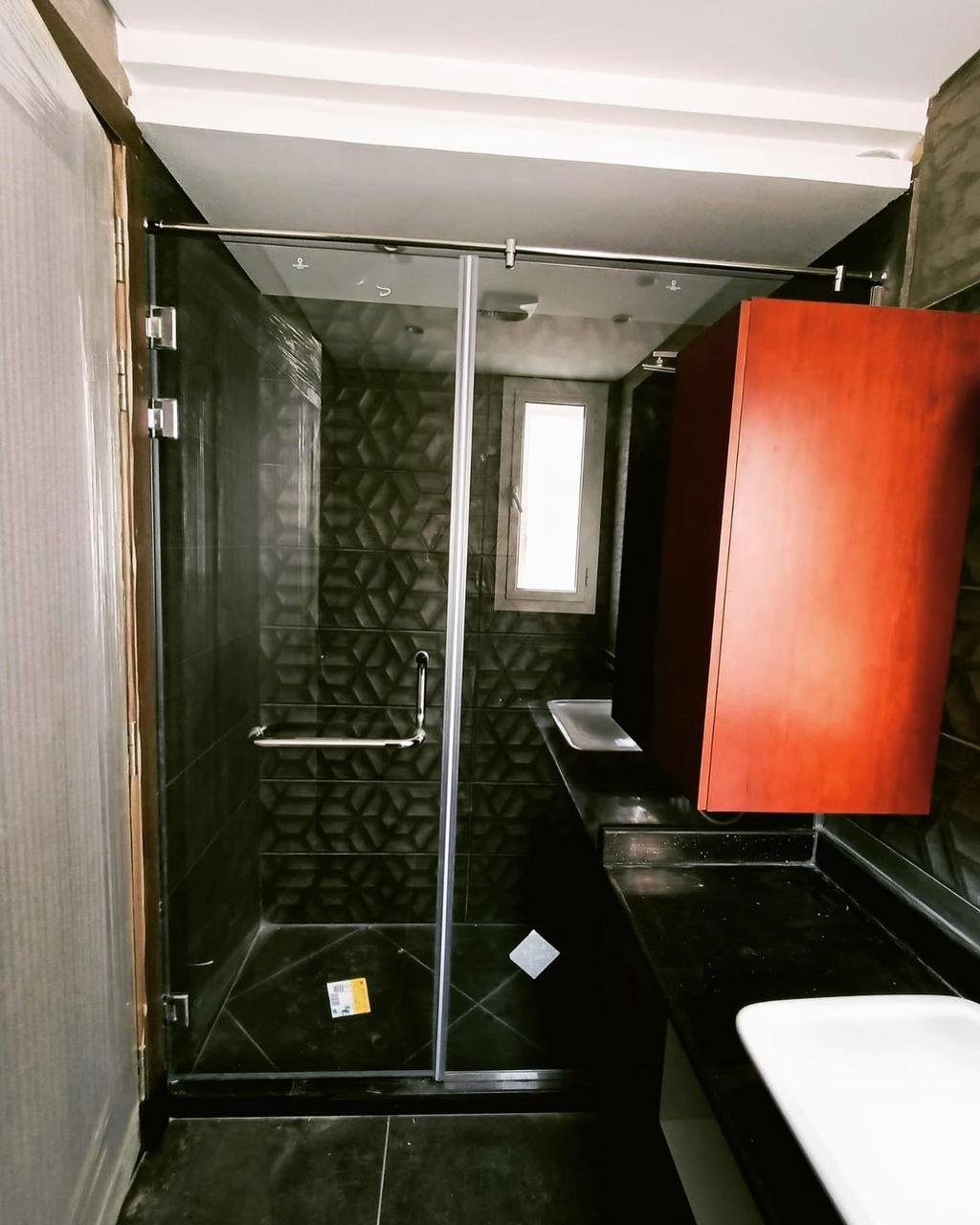 كبائن شاور ياسين للزجاج والسيكوريت