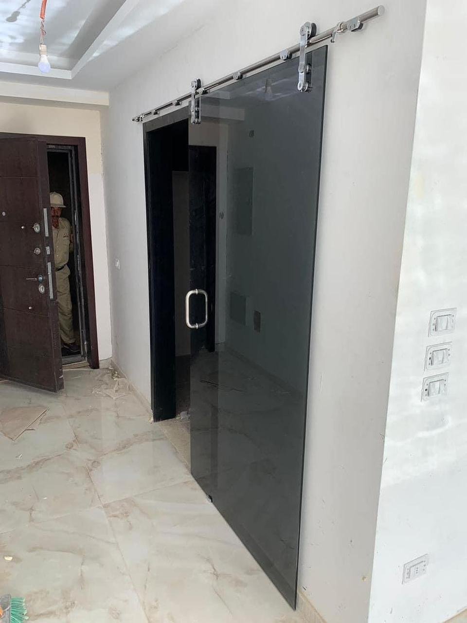 كبائن شاور ياسين للزجاج